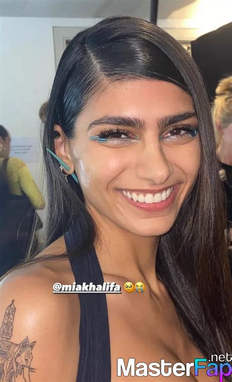 nude pics mia khalifa|Heres Mia Khalifa nude in 79 hot pics